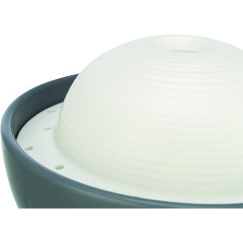 Фонтан Trixie Vital Dome керамічний для собак 1,5 л 20х10х20 см сіро-білий 24448 фото